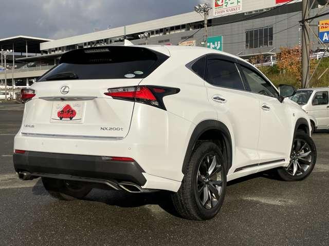 ＮＸ ＮＸ２００ｔ　Ｆスポーツ　本革シート（ヒーター）／ガラスサンルーフ／プリクラッシュセーフティ／三眼ＬＥＤヘッドライト／パワーバックドア／スマートキー／純正ＳＤナビ／ＥＴＣ／フルセグ／ＢＴオーディオ／バック＆サイドカメラ／ＥＴＣ（4枚目）