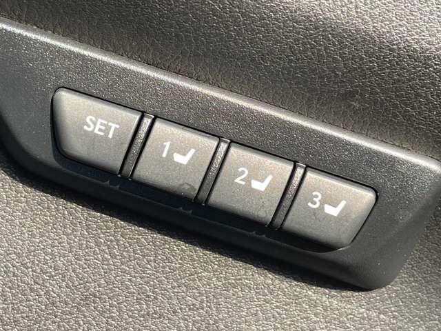 ＮＸ ＮＸ２００ｔ　Ｆスポーツ　本革シート（ヒーター）／ガラスサンルーフ／プリクラッシュセーフティ／三眼ＬＥＤヘッドライト／パワーバックドア／スマートキー／純正ＳＤナビ／ＥＴＣ／フルセグ／ＢＴオーディオ／バック＆サイドカメラ／ＥＴＣ（13枚目）