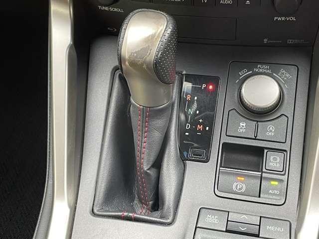 ＮＸ ＮＸ２００ｔ　Ｆスポーツ　本革シート（ヒーター）／ガラスサンルーフ／プリクラッシュセーフティ／三眼ＬＥＤヘッドライト／パワーバックドア／スマートキー／純正ＳＤナビ／ＥＴＣ／フルセグ／ＢＴオーディオ／バック＆サイドカメラ／ＥＴＣ（31枚目）