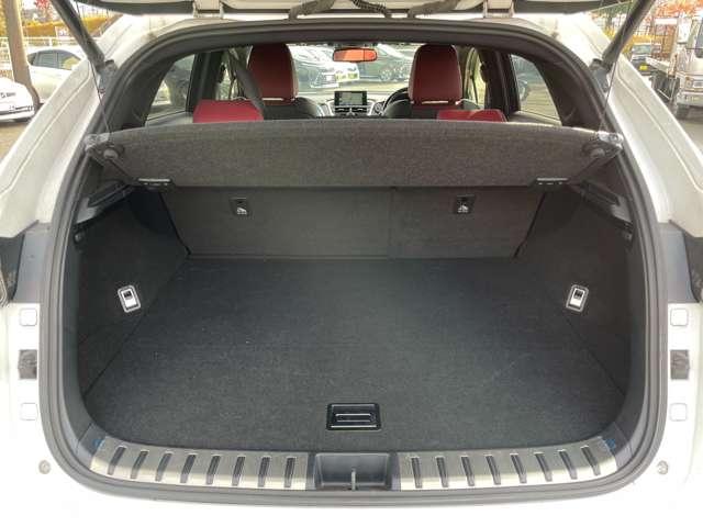 ＮＸ ＮＸ２００ｔ　Ｆスポーツ　本革シート（ヒーター）／ガラスサンルーフ／プリクラッシュセーフティ／三眼ＬＥＤヘッドライト／パワーバックドア／スマートキー／純正ＳＤナビ／ＥＴＣ／フルセグ／ＢＴオーディオ／バック＆サイドカメラ／ＥＴＣ（39枚目）