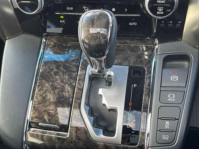 アルファード ２．５Ｓ　タイプゴールドＩＩＩ　ＦＵＬＬ（ＡＣ／Ｗエアコン・オート，ＣＤ），７ニン，ＳＲＳ，ＰＳＳＲＳ，ＳＳＲＳ，ＡＢＳ，ＴＲＣ，クルースＣ，ナヒ／インダッシュ／２ＤＩＮ，フリッフタウンＭ，Ｂカメラ，（外（26枚目）