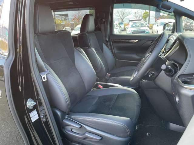 アルファード ２．５Ｓ　タイプゴールドＩＩＩ　ＦＵＬＬ（ＡＣ／Ｗエアコン・オート，ＣＤ），７ニン，ＳＲＳ，ＰＳＳＲＳ，ＳＳＲＳ，ＡＢＳ，ＴＲＣ，クルースＣ，ナヒ／インダッシュ／２ＤＩＮ，フリッフタウンＭ，Ｂカメラ，（外（31枚目）