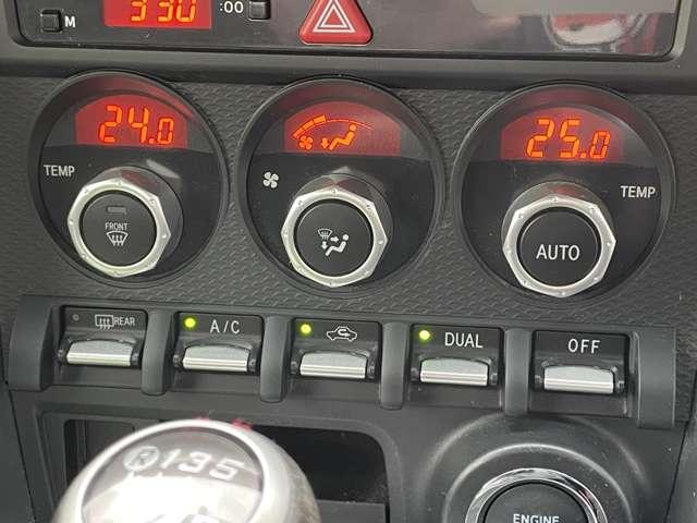 86 GT 6速MT/純正SDナビ/フルセグ/BTオーディオ/DVD再生/バックカメラ/スマートエントリー&スタートシステム/HIDヘッドライト/純正17インチアルミ/クルーズコントロール/VSCスポーツモード(14枚目)