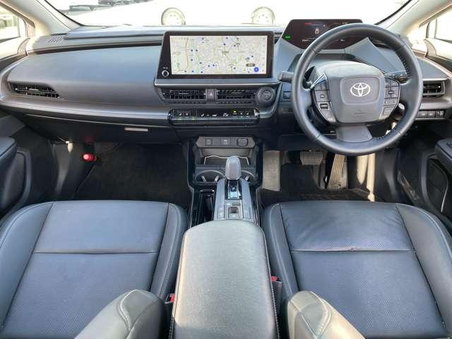 プリウス Ｚ　ワンオーナー／セーフティセンス＆チームメイト／レーダークルコン／パノラマルーフ／メーカーディスプレイオーディオ＆ナビ／フルセグ／ＢＴオーディオ／パワーバックドア／ＬＥＤライト／スマートキー／ＥＴＣ（5枚目）