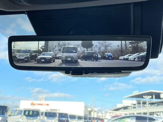 プリウス Ｚ　ワンオーナー／セーフティセンス＆チームメイト／レーダークルコン／パノラマルーフ／メーカーディスプレイオーディオ＆ナビ／フルセグ／ＢＴオーディオ／パワーバックドア／ＬＥＤライト／スマートキー／ＥＴＣ（16枚目）