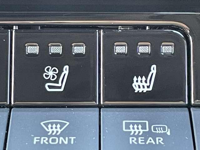 プリウス Ｚ　ワンオーナー／セーフティセンス＆チームメイト／レーダークルコン／パノラマルーフ／メーカーディスプレイオーディオ＆ナビ／フルセグ／ＢＴオーディオ／パワーバックドア／ＬＥＤライト／スマートキー／ＥＴＣ（19枚目）