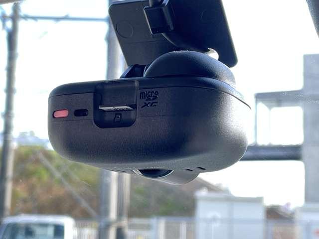 ワゴンＲスマイル ハイブリッドＳ　セーフティサポート／全方位モニター／両側パワースライドドア／純正ＯＰパナソニック８インチＳＤナビ／フルセグ／ＢＴオーディオ／ＤＶＤ再生／キーレスプッシュスタート／シートヒーター／パーキングセンサー（17枚目）