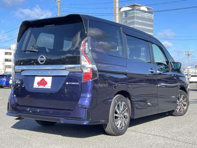 セレナ ｅ－パワー　ハイウェイスターＶ　セーフティパックＡ／プロパイロット／エマージェンシーブレーキ／アラウンドビューモニター／純正１０インチナビ／ＥＴＣ／ハンズフリー両側パワースライドドア／ＬＥＤライト／インテリジェントキー（4枚目）