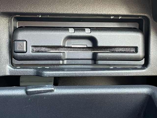 セレナ ｅ－パワー　ハイウェイスターＶ　セーフティパックＡ／プロパイロット／エマージェンシーブレーキ／アラウンドビューモニター／純正１０インチナビ／ＥＴＣ／ハンズフリー両側パワースライドドア／ＬＥＤライト／インテリジェントキー（15枚目）