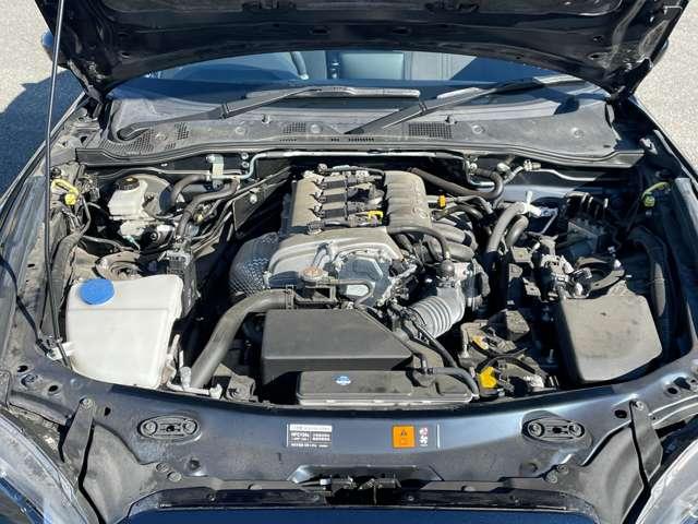 ロードスター Ｓスペシャルパッケージ　６速ＭＴ／スマートシティブレーキサポート／マツダコネクトＳＤナビ／フルセグ／ＢＴオーディオ／ＤＶＤ再生／バックカメラ／アドバンストキー／ＬＥＤヘッドライト／シートヒーター／コーナーセンサー／純正アルミ（7枚目）