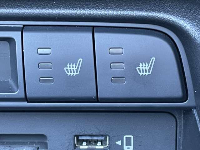 ロードスター Ｓスペシャルパッケージ　６速ＭＴ／スマートシティブレーキサポート／マツダコネクトＳＤナビ／フルセグ／ＢＴオーディオ／ＤＶＤ再生／バックカメラ／アドバンストキー／ＬＥＤヘッドライト／シートヒーター／コーナーセンサー／純正アルミ（13枚目）