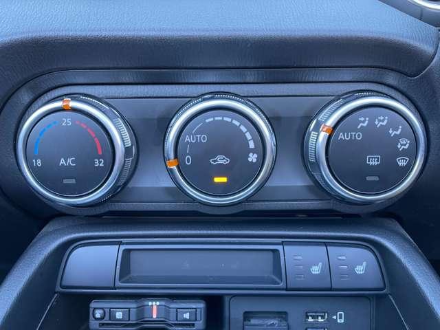 ロードスター Ｓスペシャルパッケージ　６速ＭＴ／スマートシティブレーキサポート／マツダコネクトＳＤナビ／フルセグ／ＢＴオーディオ／ＤＶＤ再生／バックカメラ／アドバンストキー／ＬＥＤヘッドライト／シートヒーター／コーナーセンサー／純正アルミ（19枚目）