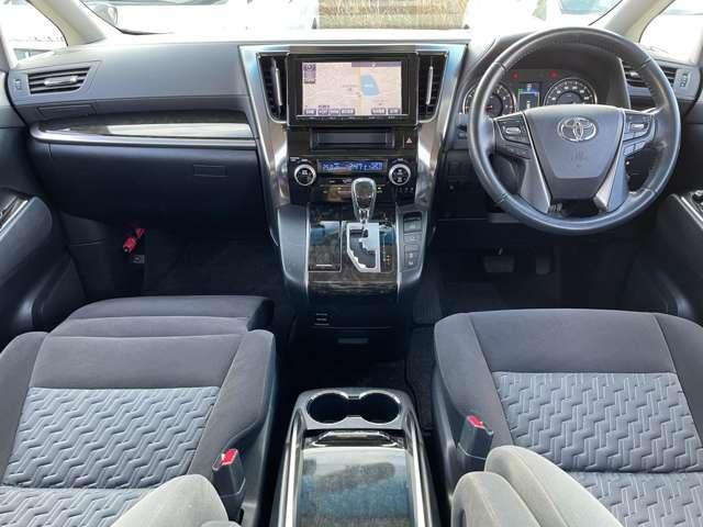 ヴェルファイア ２．５Ｚ　Ａエディション　Ｗサンルーフ／プリクラッシュセーフティ／レーダークルーズコントロール／両側パワースライドドア／インテリジェントクリアランスソナー／純正９インチＳＤナビ／フルセグ／ＢＴオーディオ／バックカメラ／ＥＴＣ（5枚目）