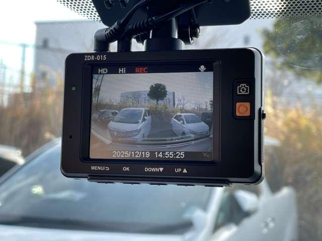 ヴェルファイア ２．５Ｚ　Ａエディション　Ｗサンルーフ／プリクラッシュセーフティ／レーダークルーズコントロール／両側パワースライドドア／インテリジェントクリアランスソナー／純正９インチＳＤナビ／フルセグ／ＢＴオーディオ／バックカメラ／ＥＴＣ（18枚目）