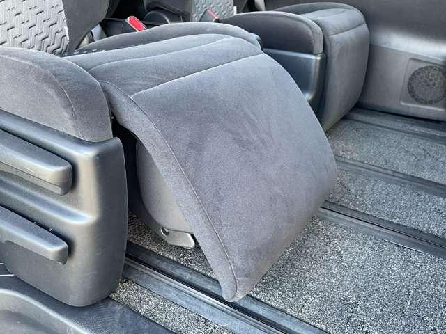 ヴェルファイア ２．５Ｚ　Ａエディション　Ｗサンルーフ／プリクラッシュセーフティ／レーダークルーズコントロール／両側パワースライドドア／インテリジェントクリアランスソナー／純正９インチＳＤナビ／フルセグ／ＢＴオーディオ／バックカメラ／ＥＴＣ（29枚目）