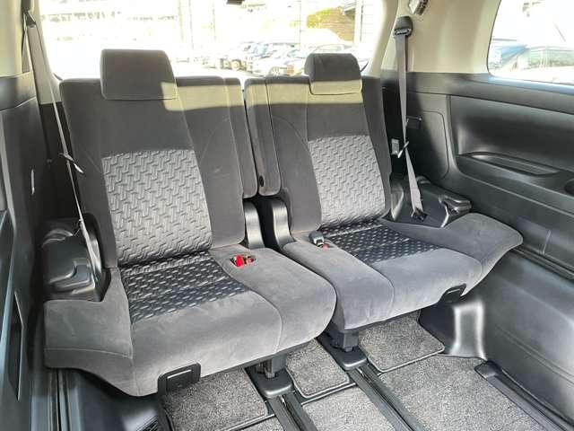 ヴェルファイア ２．５Ｚ　Ａエディション　Ｗサンルーフ／プリクラッシュセーフティ／レーダークルーズコントロール／両側パワースライドドア／インテリジェントクリアランスソナー／純正９インチＳＤナビ／フルセグ／ＢＴオーディオ／バックカメラ／ＥＴＣ（30枚目）