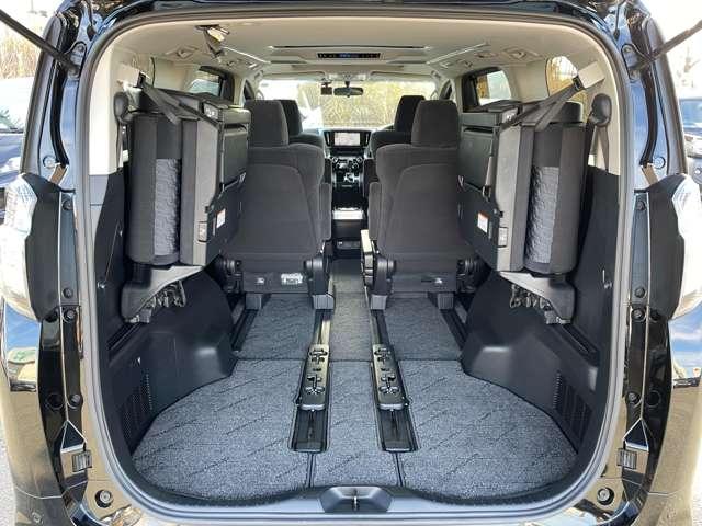 ヴェルファイア ２．５Ｚ　Ａエディション　Ｗサンルーフ／プリクラッシュセーフティ／レーダークルーズコントロール／両側パワースライドドア／インテリジェントクリアランスソナー／純正９インチＳＤナビ／フルセグ／ＢＴオーディオ／バックカメラ／ＥＴＣ（33枚目）