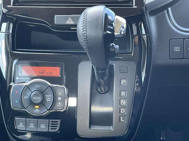 ソリオバンディット ハイブリッドＭＶ　デュアルセンサーブレーキサポート／純正ＯＰパナソニックＳＤナビ／フルセグ／ＢＴオーディオ／ＤＶＤ再生／バックカメラ／キーレスプッシュスタート／両側パワースライドドア／ＬＥＤヘッドライト／シートヒーター（18枚目）