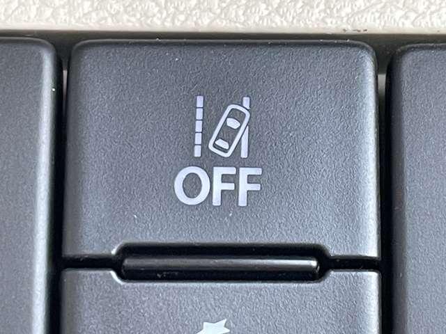 アルトラパン Ｘ　セーフティサポート／全方位モニター／純正ＯＰパナソニック８インチＳＤナビ／フルセグ／ＢＴオーディオ／ＤＶＤ再生／スマートキー／ＨＩＤヘッドライト／運転席シートヒーター／純正アルミ／パーキングセンサー（17枚目）