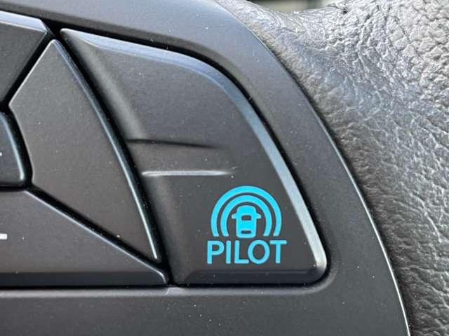 セレナ ｅ－パワー　ハイウェイスターＶ　プロパイロット／エマージェンシーブレーキ／アラウンドビューモニター／純正９インチＳＤナビ＆連動ＥＴＣ／ＢＴオーディオ／両側パワースライドドア／ＬＥＤヘッドライト／インテリジェントキー／ＥＴＣ（6枚目）