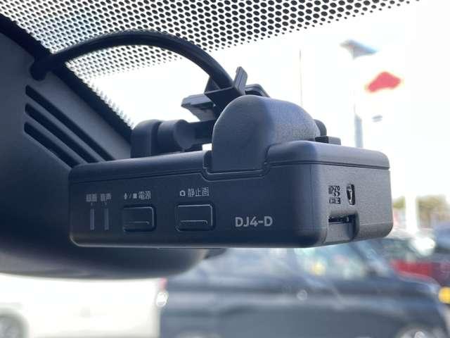 セレナ ｅ－パワー　ハイウェイスターＶ　プロパイロット／エマージェンシーブレーキ／アラウンドビューモニター／純正９インチＳＤナビ＆連動ＥＴＣ／ＢＴオーディオ／両側パワースライドドア／ＬＥＤヘッドライト／インテリジェントキー／ＥＴＣ（21枚目）