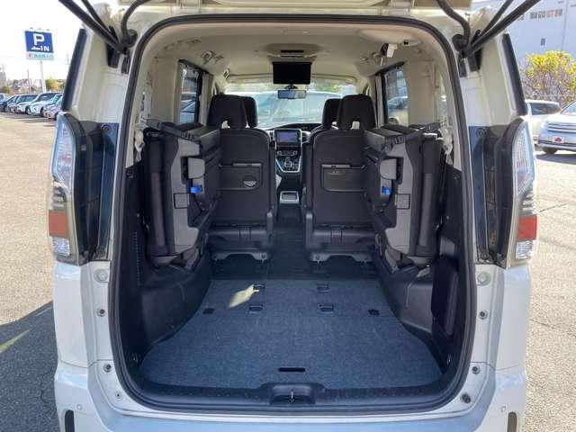 セレナ ｅ－パワー　ハイウェイスターＶ　プロパイロット／エマージェンシーブレーキ／アラウンドビューモニター／純正９インチＳＤナビ＆連動ＥＴＣ／ＢＴオーディオ／両側パワースライドドア／ＬＥＤヘッドライト／インテリジェントキー／ＥＴＣ（37枚目）