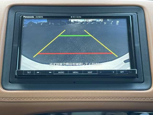 �u�o�b�N���j�^�[�v�@�V�t�g�����o�[�X�ɓ����΁A�ԓ��̃��j�^�[�Ɍ���̗l�q���f���o���܂���Ԃ𒓎Ԃ���ۂ�o�b�N������Ƃ��ɕ֗��ł���