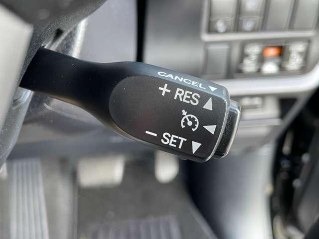 ヴォクシー ＺＳ　煌　トヨタセーフティセンス／パナソニック９インチフローティングナビ／フルセグ／ＢＴオーディオ／バックカメラ／スマートキー／両側パワースライドドア／ＬＥＤヘッドライト／アイドリングストップ／純正アルミ（14枚目）