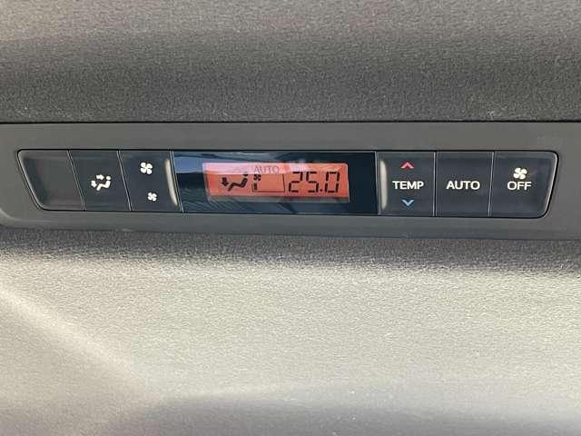 ヴォクシー ＺＳ　煌　トヨタセーフティセンス／パナソニック９インチフローティングナビ／フルセグ／ＢＴオーディオ／バックカメラ／スマートキー／両側パワースライドドア／ＬＥＤヘッドライト／アイドリングストップ／純正アルミ（16枚目）