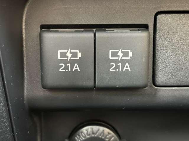 ヴォクシー ＺＳ　煌　トヨタセーフティセンス／パナソニック９インチフローティングナビ／フルセグ／ＢＴオーディオ／バックカメラ／スマートキー／両側パワースライドドア／ＬＥＤヘッドライト／アイドリングストップ／純正アルミ（17枚目）