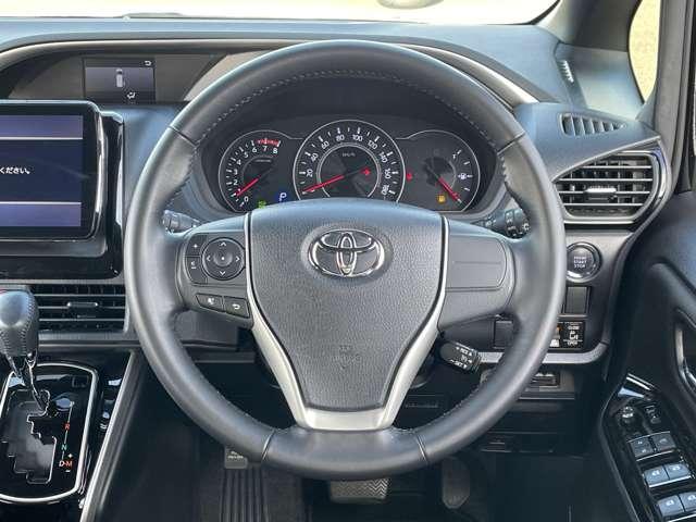 ヴォクシー ＺＳ　煌　トヨタセーフティセンス／パナソニック９インチフローティングナビ／フルセグ／ＢＴオーディオ／バックカメラ／スマートキー／両側パワースライドドア／ＬＥＤヘッドライト／アイドリングストップ／純正アルミ（22枚目）