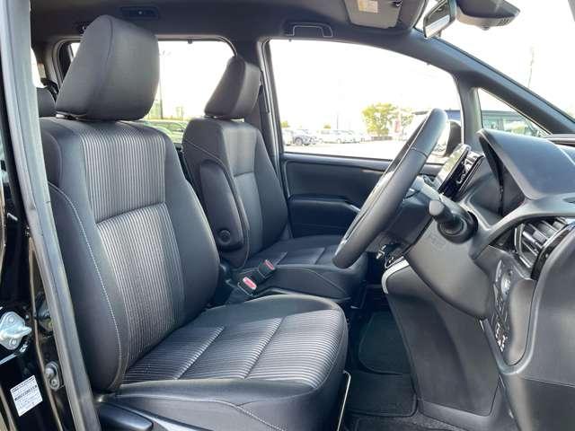 ヴォクシー ＺＳ　煌　トヨタセーフティセンス／パナソニック９インチフローティングナビ／フルセグ／ＢＴオーディオ／バックカメラ／スマートキー／両側パワースライドドア／ＬＥＤヘッドライト／アイドリングストップ／純正アルミ（23枚目）