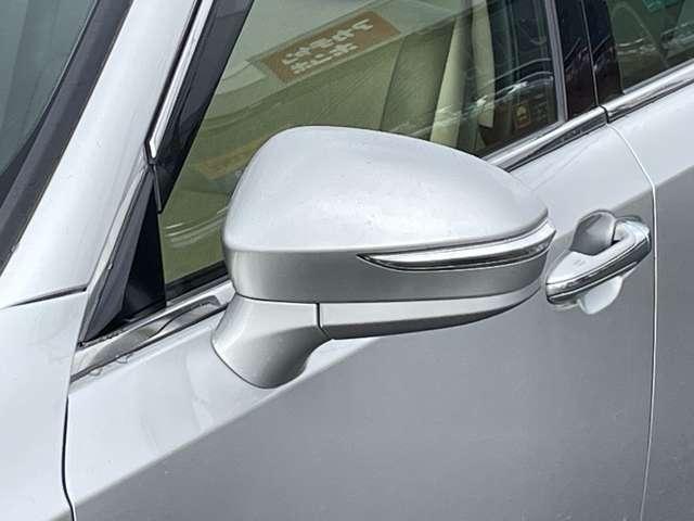 クラウンハイブリッド ロイヤルサルーン　ワンオーナー／セーフティセンス／レーダークルーズコントロール／純正ＳＤナビ＆連動ＥＴＣ／フルセグ／ＢＴオーディオ／バックカメラ／スマートキー／ＬＥＤヘッドライト／シート＆ステアリングヒーター（29枚目）