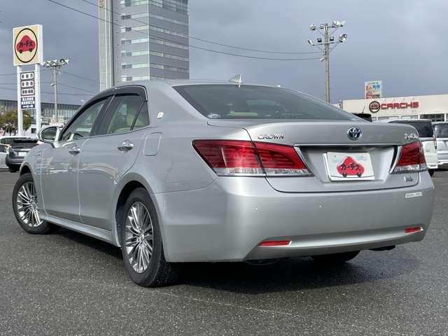 クラウンハイブリッド ロイヤルサルーン　ワンオーナー／セーフティセンス／レーダークルーズコントロール／純正ＳＤナビ＆連動ＥＴＣ／フルセグ／ＢＴオーディオ／バックカメラ／スマートキー／ＬＥＤヘッドライト／シート＆ステアリングヒーター（32枚目）