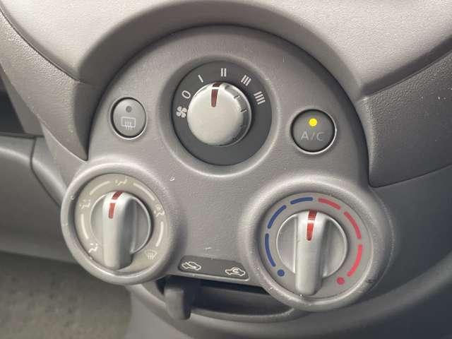 マーチ １２Ｘ　ストラーダＳＤナビ／フルセグＴＶ／ＤＶＤ再生／インテリジェントキー／アイドリングストップ／禁煙車（11枚目）