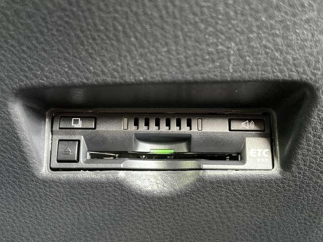 �u�d�s�b�ԍڊ�v�@�������ł̒ʍs���̎󂯎��◿���̎x�����̂��߂́A�ꎞ��~�⌻���̂��Ƃ肪�s�v����Ԃ��s�v�ɂȂ邱�Ƃɂ��a�؊ɘa�ɂ��З͂𔭊����܂���Z�b�g�A�b�v���J�[�`�X�ɂ��C������������