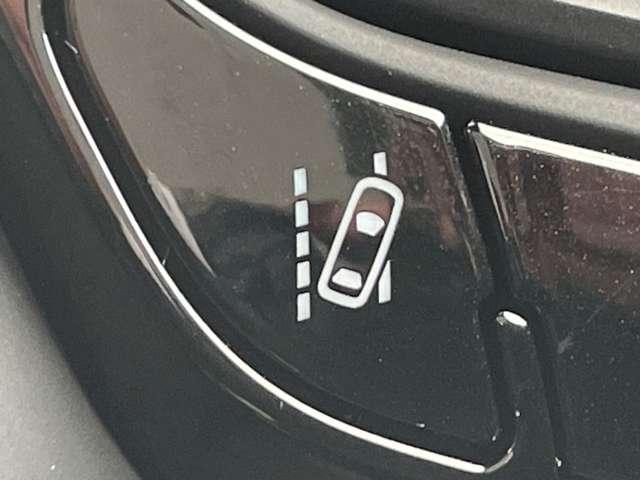 �u�k�c�`�i�Ԑ���E�x��j�v�@���s���Ɏԗ����Ԑ�����͂ݏo���Ȃ��悤�A�h���C�o�[�ɒ��ӂ𑣂��܂���