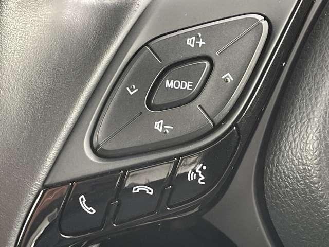 �u�X�e�A�����O�X�C�b�`�v�@�I�[�f�B�I�̑��삪�茳�łł��܂����O�������܂ܑ���ł���̂ň��S�ł���