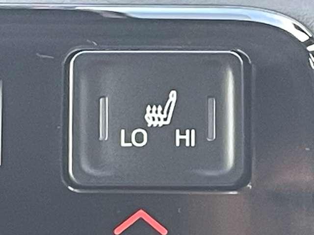 ヴォクシー Ｓ－Ｚ　セーフティセンス／レーダークルーズコントロール／社外１８インチアルミ／ＢＬｉＴＺ車高調／パーキングサポートブレーキ／プロアクティブドライビングアシスト／純正ディスプレイ＆ナビ／両側パワースライドドア（12枚目）