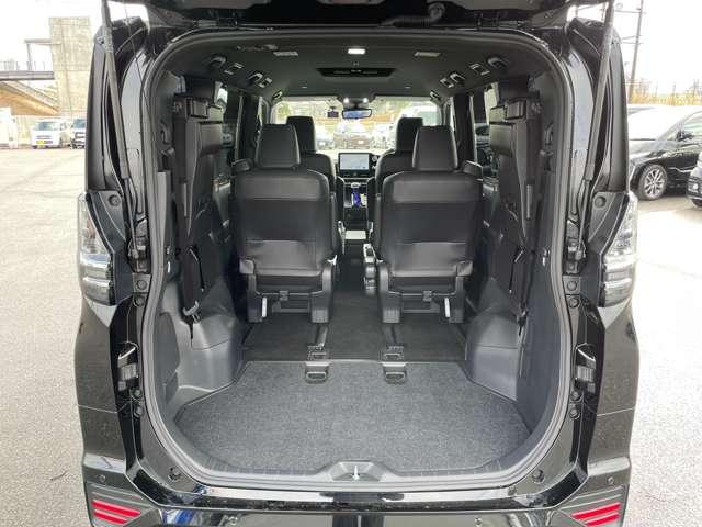 ヴォクシー Ｓ－Ｚ　セーフティセンス／レーダークルーズコントロール／社外１８インチアルミ／ＢＬｉＴＺ車高調／パーキングサポートブレーキ／プロアクティブドライビングアシスト／純正ディスプレイ＆ナビ／両側パワースライドドア（40枚目）