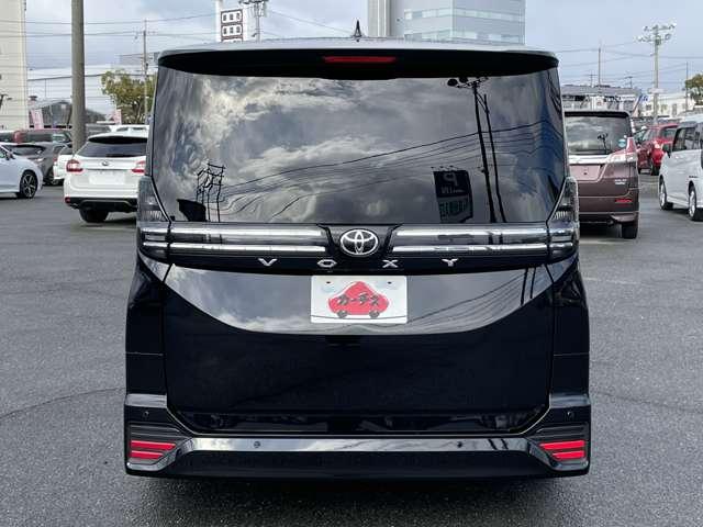 ヴォクシー Ｓ－Ｚ　セーフティセンス／レーダークルーズコントロール／社外１８インチアルミ／ＢＬｉＴＺ車高調／パーキングサポートブレーキ／プロアクティブドライビングアシスト／純正ディスプレイ＆ナビ／両側パワースライドドア（48枚目）