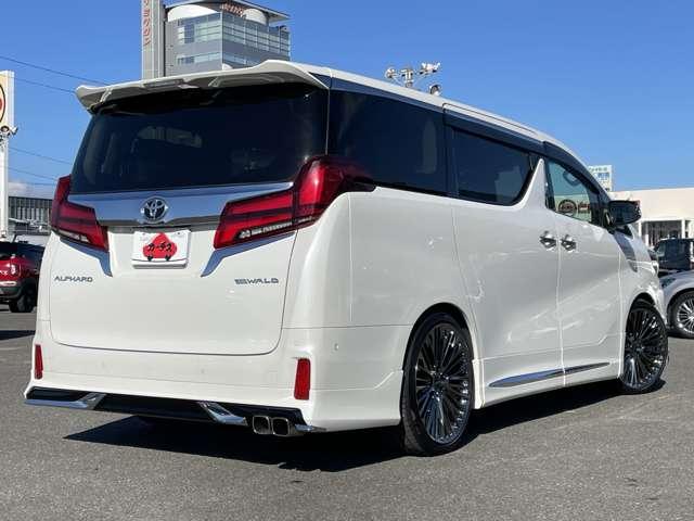 アルファード ２．５Ｓ　Ｃパッケージ　７名　フリップダウンモニター／パノラミックビューモニター／ＪＢＬ置くだけ充電／デジタルミラー／バルド２１ＡＷ／モデリスタエアロ／両側パワースライドドア／ナビ／レーダークルーズコントロール／サンルーフ（4枚目）