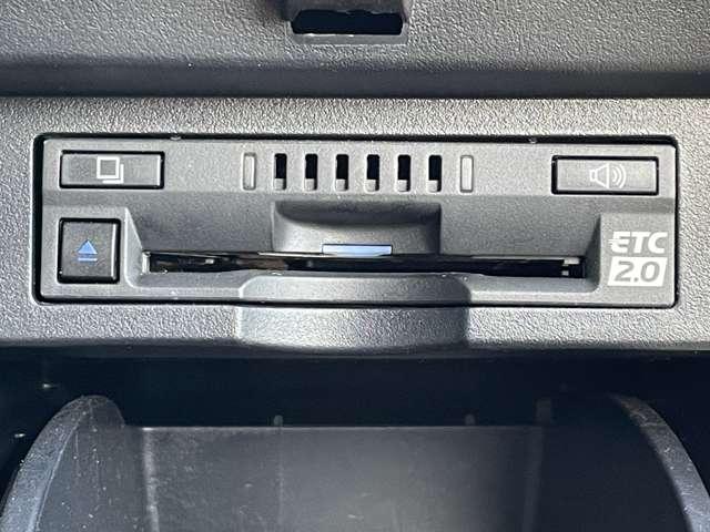 アルファード ２．５Ｓ　Ｃパッケージ　７名　フリップダウンモニター／パノラミックビューモニター／ＪＢＬ置くだけ充電／デジタルミラー／バルド２１ＡＷ／モデリスタエアロ／両側パワースライドドア／ナビ／レーダークルーズコントロール／サンルーフ（27枚目）