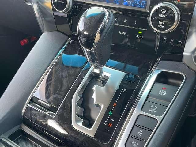 アルファード ２．５Ｓ　Ｃパッケージ　７名　フリップダウンモニター／パノラミックビューモニター／ＪＢＬ置くだけ充電／デジタルミラー／バルド２１ＡＷ／モデリスタエアロ／両側パワースライドドア／ナビ／レーダークルーズコントロール／サンルーフ（42枚目）