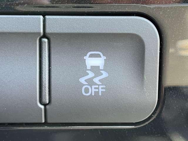 プリウス Ｓ　ワンオーナー／禁煙／トヨタセーフティセンスＰ／ＰＣＳ／レーダークルーズコントロール／Ｂカメラ／ＳＤナビ／フルセグ／ＤＶＤ再生／ＢＴオーディオ／ＥＴＣ／純正１５ＡＷ／ＬＥＤヘッド＆フォグ／（19枚目）