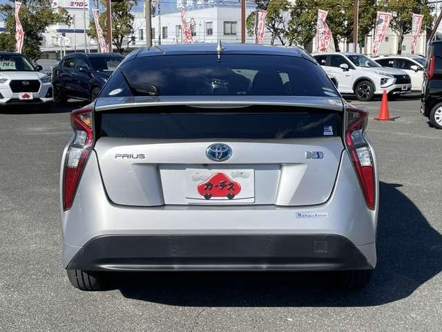 プリウス Ｓ　ワンオーナー／禁煙／トヨタセーフティセンスＰ／ＰＣＳ／レーダークルーズコントロール／Ｂカメラ／ＳＤナビ／フルセグ／ＤＶＤ再生／ＢＴオーディオ／ＥＴＣ／純正１５ＡＷ／ＬＥＤヘッド＆フォグ／（32枚目）