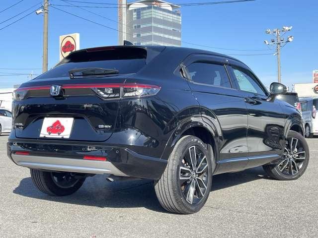 ヴェゼル ｅ：ＨＥＶ　Ｚ　ホンダセンシング／アダプティブクルーズコントロール＆ＬＫＡＳ／踏み間違い衝突軽減／純正ディスプレイ＆ナビ／フルセグＴＶ／ＢＴオーディオ／マルチビューカメラ／ＥＴＣ２．０／スマートキー（4枚目）