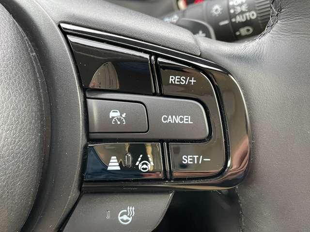 ヴェゼル ｅ：ＨＥＶ　Ｚ　ホンダセンシング／アダプティブクルーズコントロール＆ＬＫＡＳ／踏み間違い衝突軽減／純正ディスプレイ＆ナビ／フルセグＴＶ／ＢＴオーディオ／マルチビューカメラ／ＥＴＣ２．０／スマートキー（9枚目）