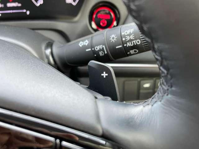ヴェゼル ｅ：ＨＥＶ　Ｚ　ホンダセンシング／アダプティブクルーズコントロール＆ＬＫＡＳ／踏み間違い衝突軽減／純正ディスプレイ＆ナビ／フルセグＴＶ／ＢＴオーディオ／マルチビューカメラ／ＥＴＣ２．０／スマートキー（19枚目）