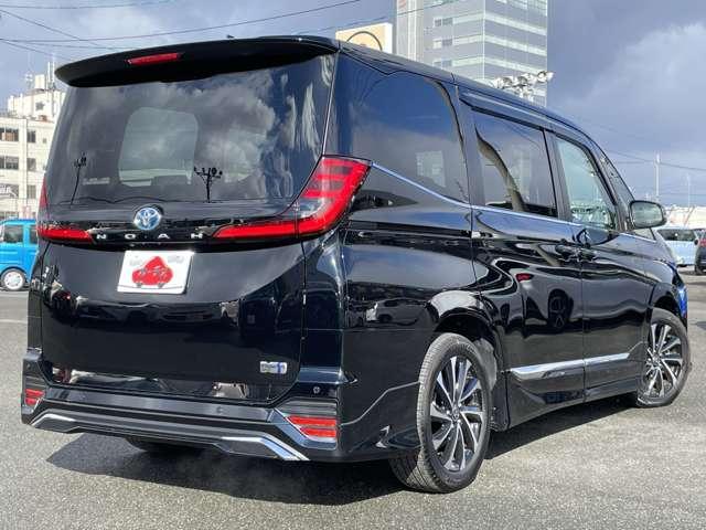 ノア ハイブリッドＳ－Ｚ　ワンオーナー／セーフティセンス／モデリスタエアロパーツ／メーカー１０．５インチディスプレイ＆純正ナビ／フリップダウンモニター／両側パワースライドドア／レーダークルコン／パーキングサポートブレーキ（4枚目）